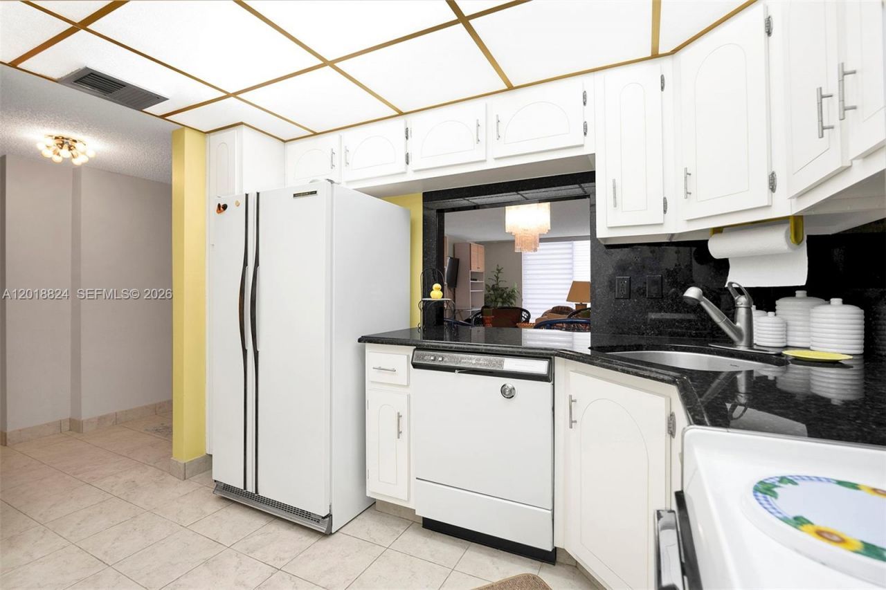 1865 S Ocean Dr , Unit 4C, Hallandale Beach, FL 33009 Photo