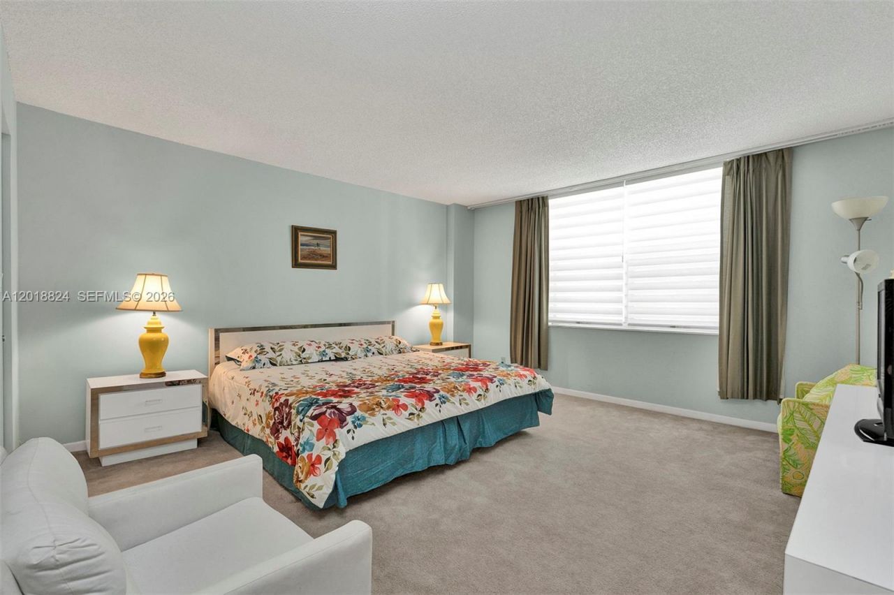 1865 S Ocean Dr , Unit 4C, Hallandale Beach, FL 33009 Photo