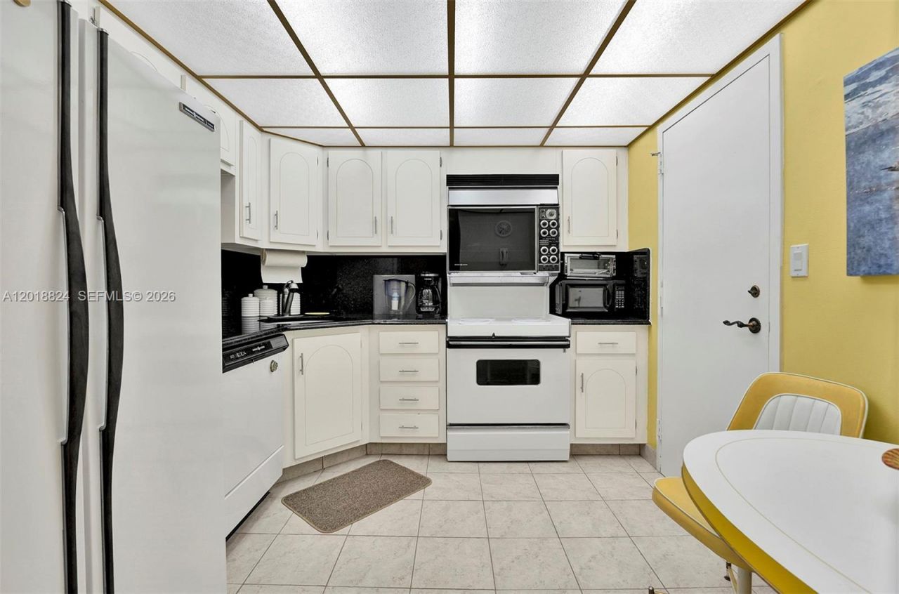 1865 S Ocean Dr , Unit 4C, Hallandale Beach, FL 33009 Photo