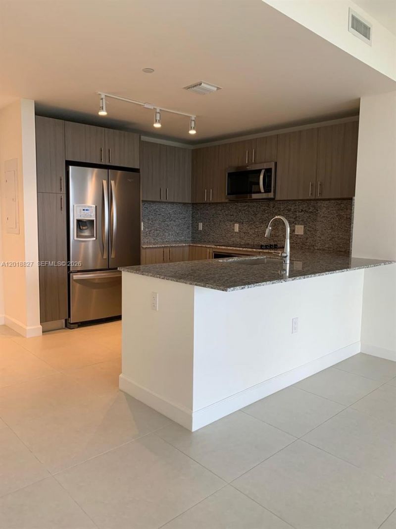5350 NW 84th Ave , Unit 813, Doral, FL 33166 Photo