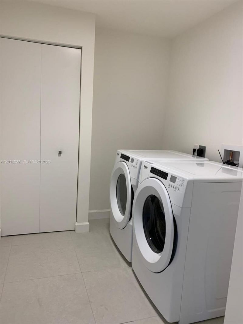 5350 NW 84th Ave , Unit 813, Doral, FL 33166 Photo