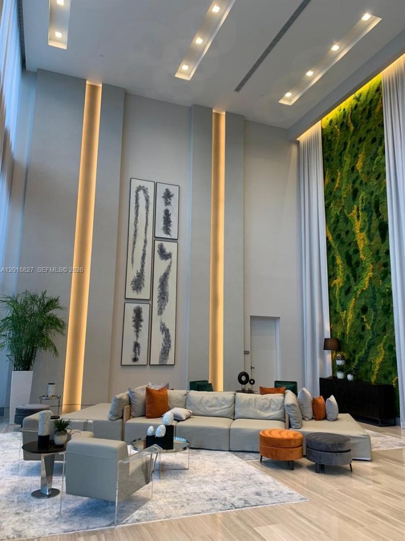 5350 NW 84th Ave , Unit 813, Doral, FL 33166 Photo