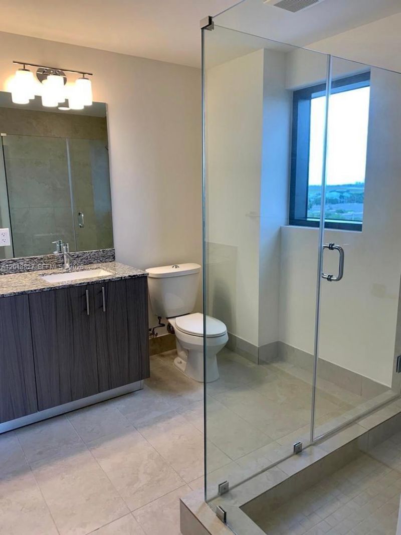 5350 NW 84th Ave , Unit 813, Doral, FL 33166 Photo