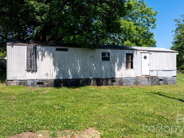 112 E 13th Street , Newton, NC 28658