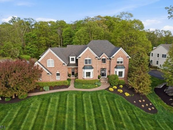 6 Fox Run Rd, Sparta, NJ 07871