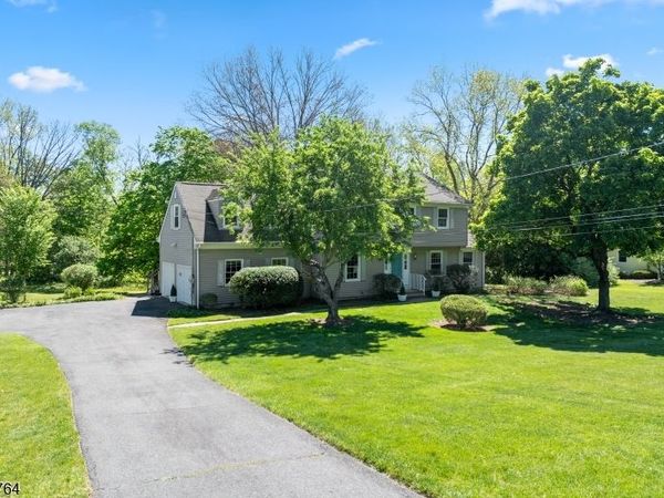 11 Whippoorwill Way, Montgomery, NJ 08502