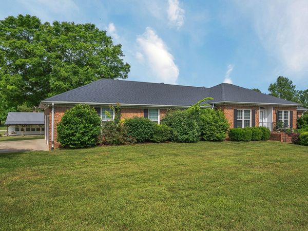 4125 Highway 48 N, Charlotte, TN 37036