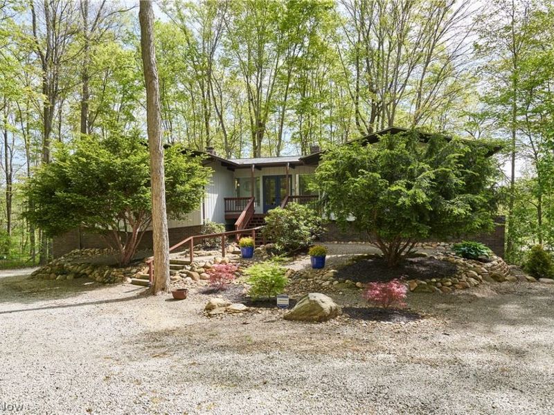 873 Old Spring Road, Copley, OH 44321 Photo 2