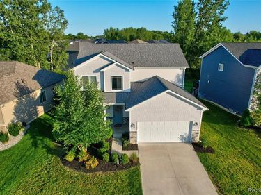 320 Hidden River E, Holly Twp, MI 48442