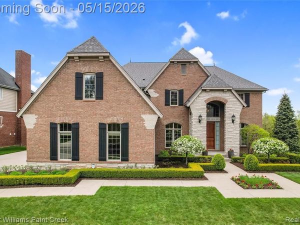 2757 Addison Circle N, Oakland Twp, MI 48306