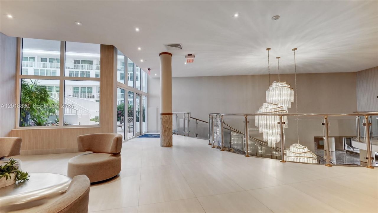 5401 Collins Ave, Unit 1126, Miami Beach, FL 33140 Photo