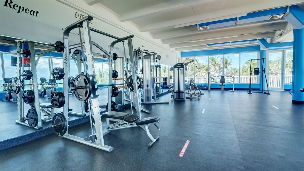 5401 Collins Ave, Unit 1126, Miami Beach, FL 33140 Photo