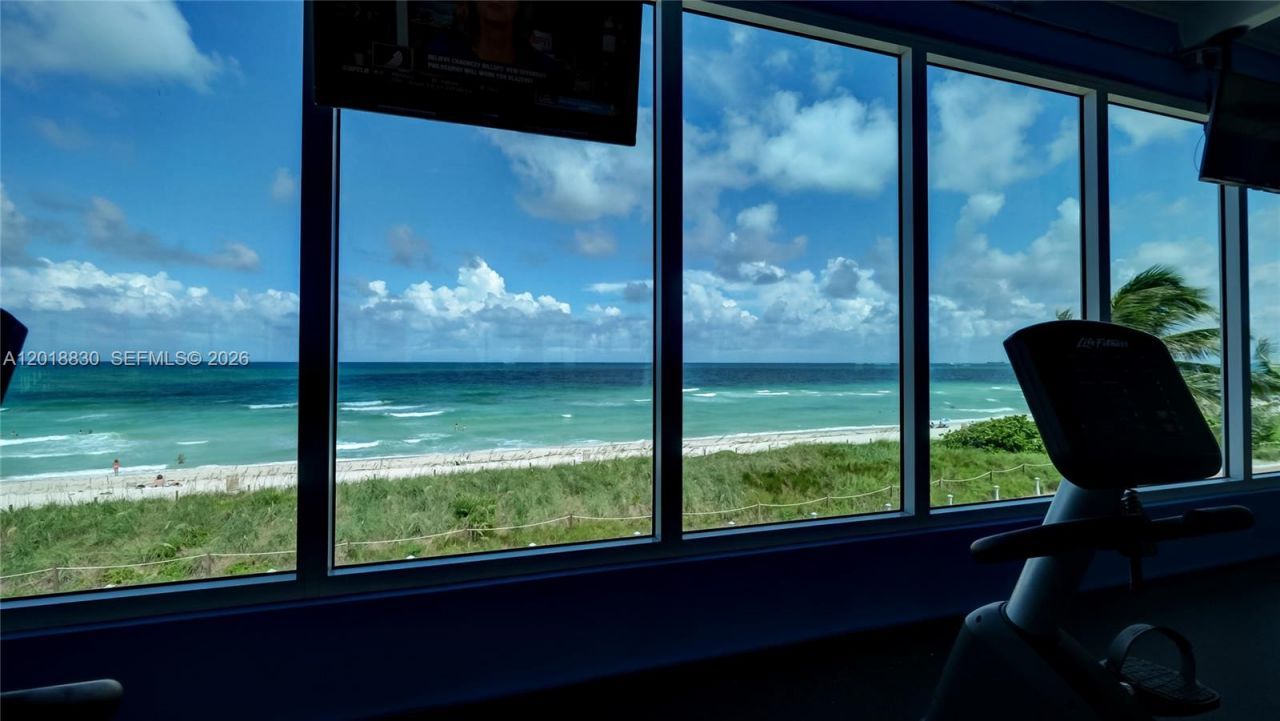 5401 Collins Ave, Unit 1126, Miami Beach, FL 33140 Photo