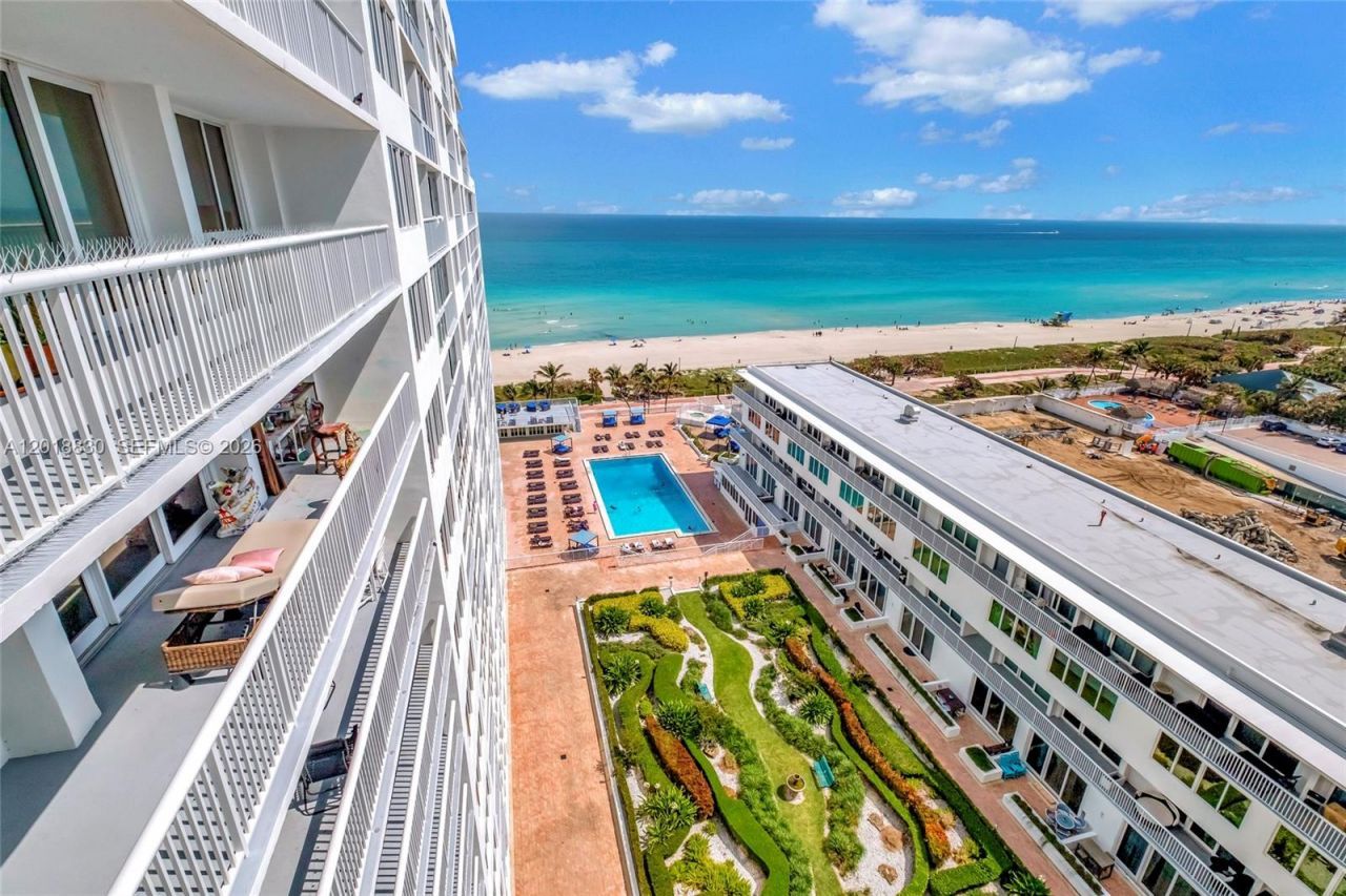 5401 Collins Ave, Unit 1126, Miami Beach, FL 33140 Photo
