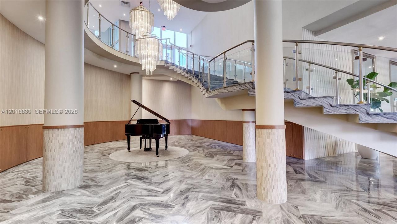 5401 Collins Ave, Unit 1126, Miami Beach, FL 33140 Photo