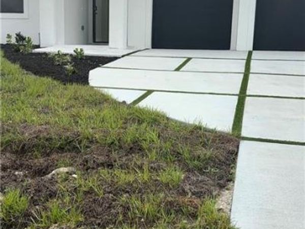 8005 Sunrise CIR , LABELLE, FL 33935
