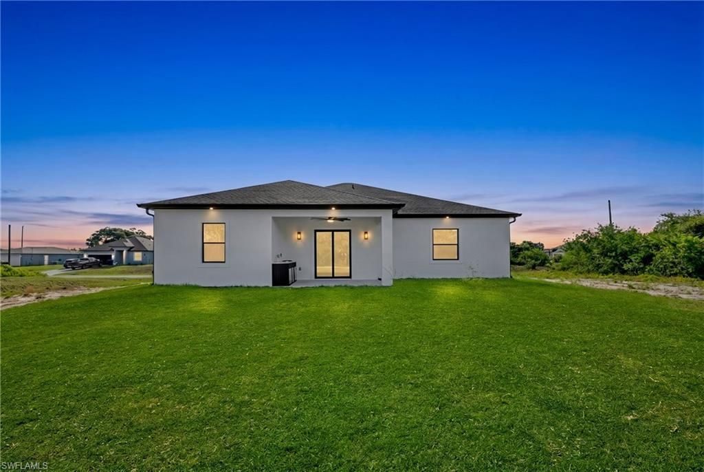 8005 Sunrise Cir, Labelle, FL 33935 Photo