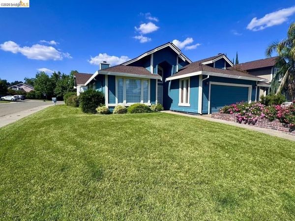 5001 Meadow Pass Way, Antelope, CA 95843