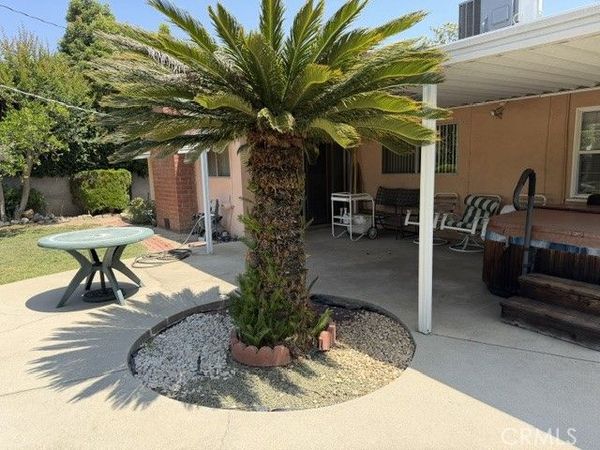 6927 Costello, Van Nuys, CA 91405