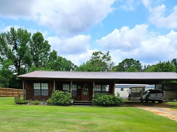 211 Holly Springs Church Road, Coushatta, LA 71019