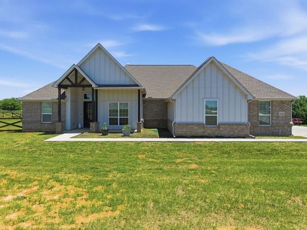 7609 Carter ranch Road, Azle, TX 76020