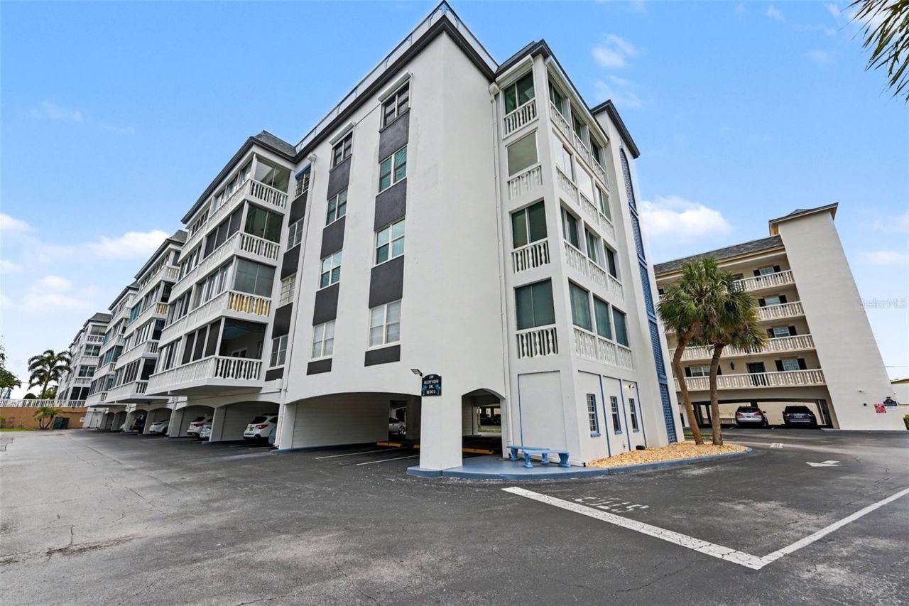 139 Bluff View Drive, Unit 104, Belleair Bluffs, FL 33770 Photo