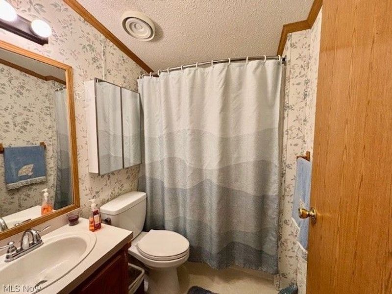 147 Northgate Drive NE, Warren, OH 44484 Photo 25