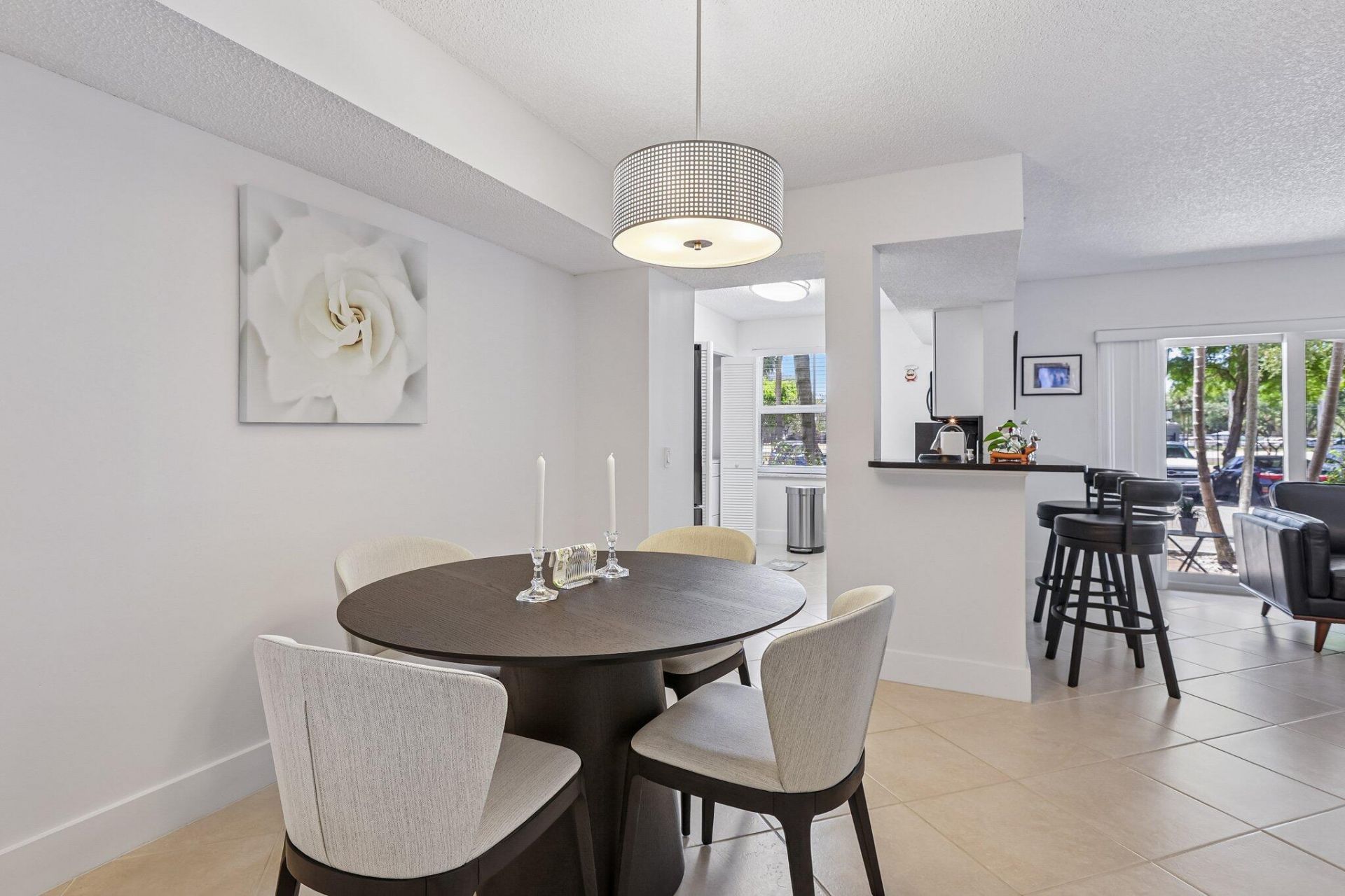 9625 NW 1st Court, Unit 11-101, Pembroke Pines, FL 33024 Photo