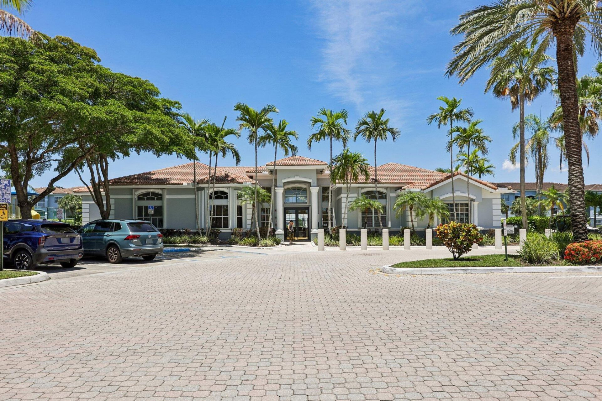 9625 NW 1st Court, Unit 11-101, Pembroke Pines, FL 33024 Photo