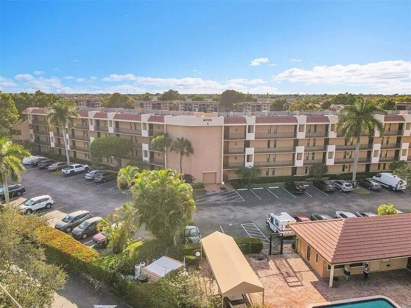 6021 Coral Lake Drive, Unit 209, Margate, FL 33063 Photo