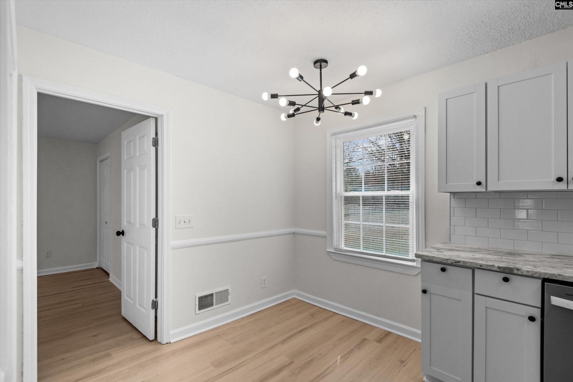 1127 Bayview Drive  Photo 11