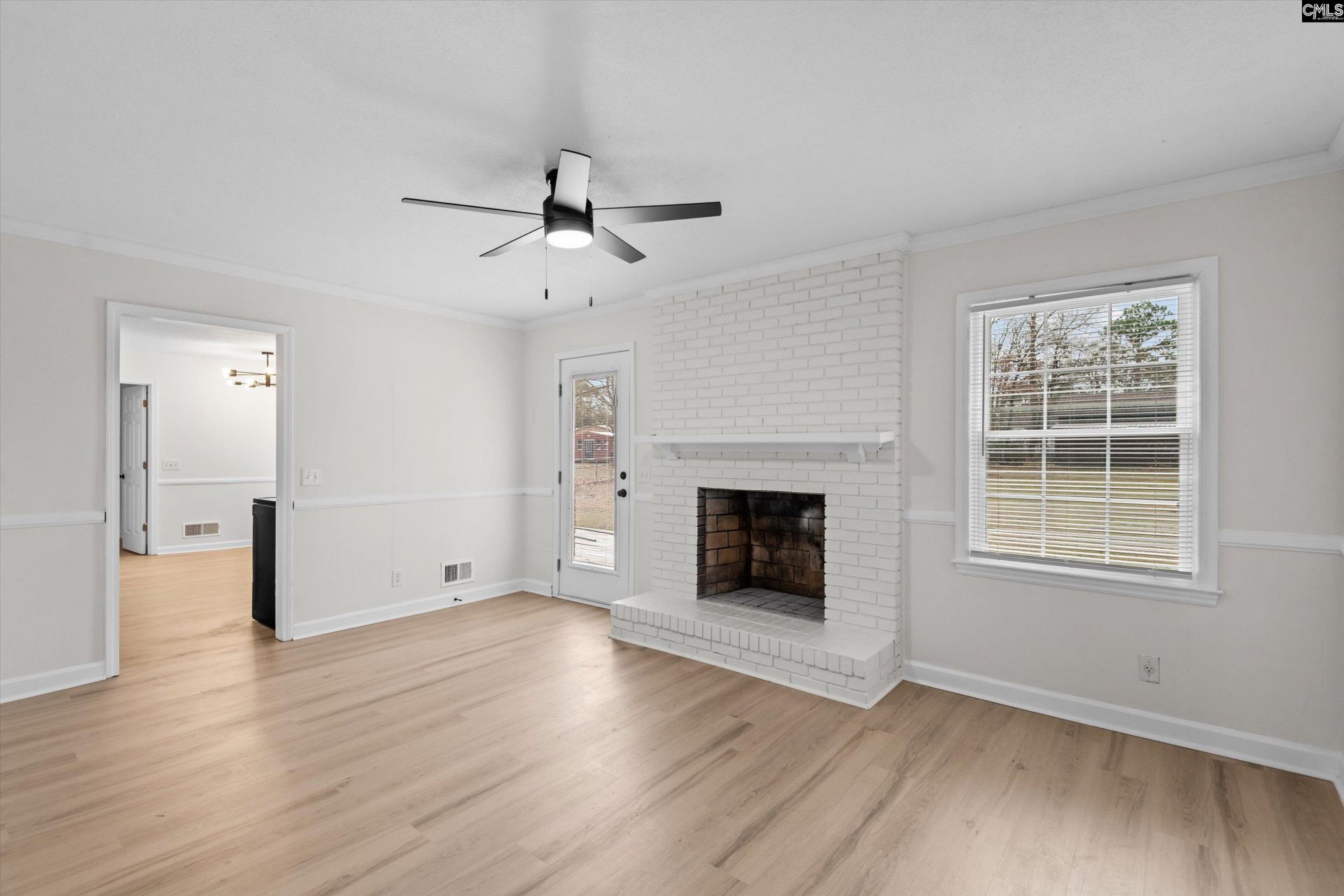 1127 Bayview Drive  Photo 12