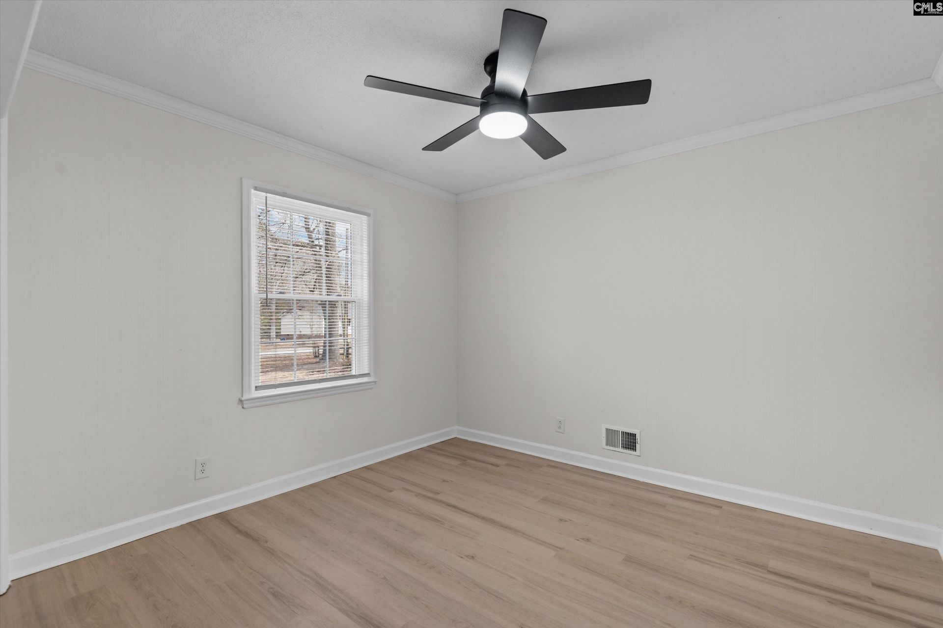 1127 Bayview Drive  Photo 17