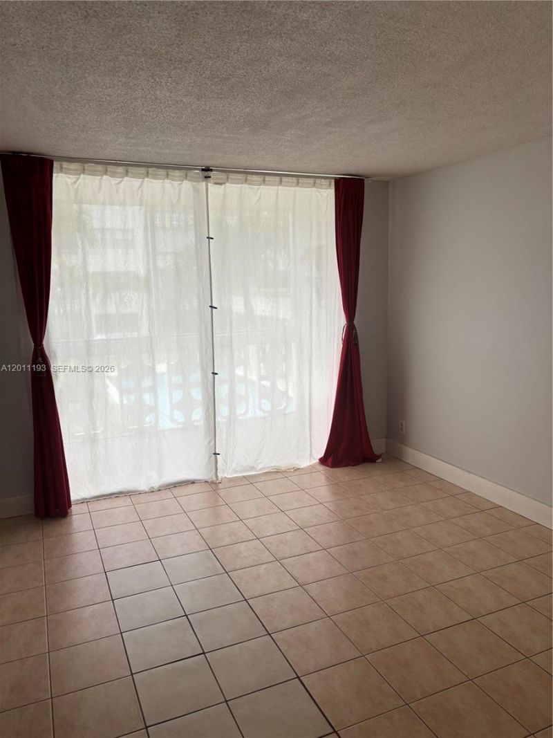 211 NE 8th Ave , Unit 201, Hallandale Beach, FL 33009 Photo