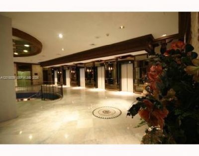 6039 Collins Av, Unit 537, Miami Beach, FL 33140 Photo