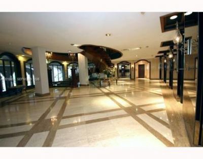 6039 Collins Av, Unit 537, Miami Beach, FL 33140 Photo