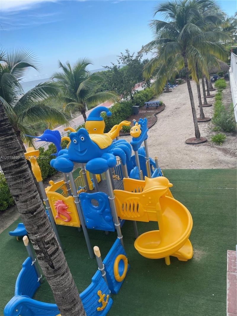 6039 Collins Av, Unit 537, Miami Beach, FL 33140 Photo