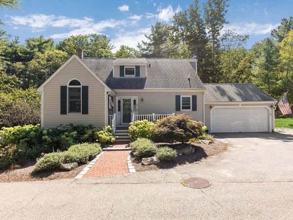 18 Cedarledge Vlg, Unit 18, Cohasset, MA 02025