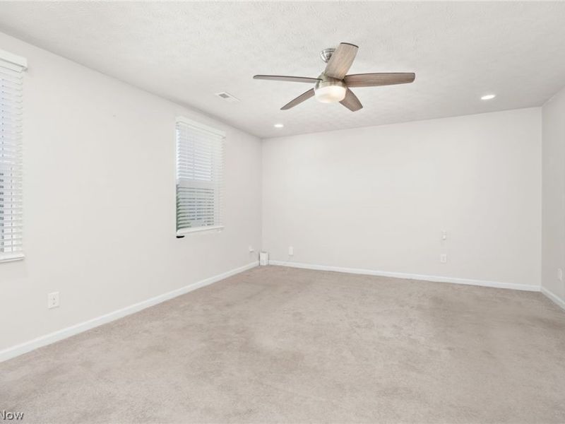 5700 Burlington Drive, Chippewa Lake, OH 44215 Photo 9