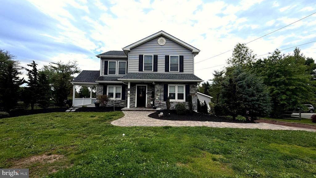 1216 TOWNSHIP LINE ROAD, PHOENIXVILLE, PA 19460