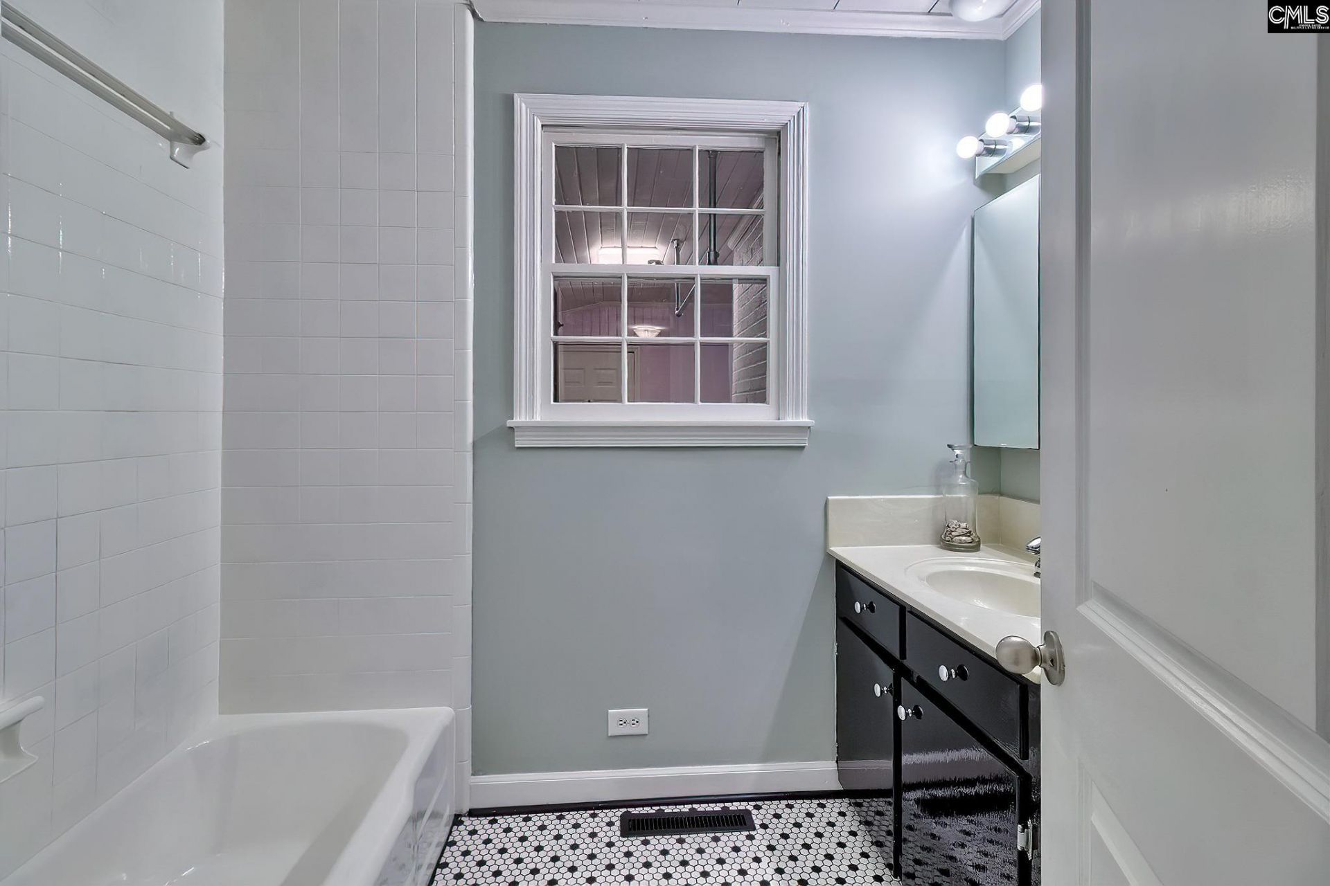 106 Brown Street  Photo 36