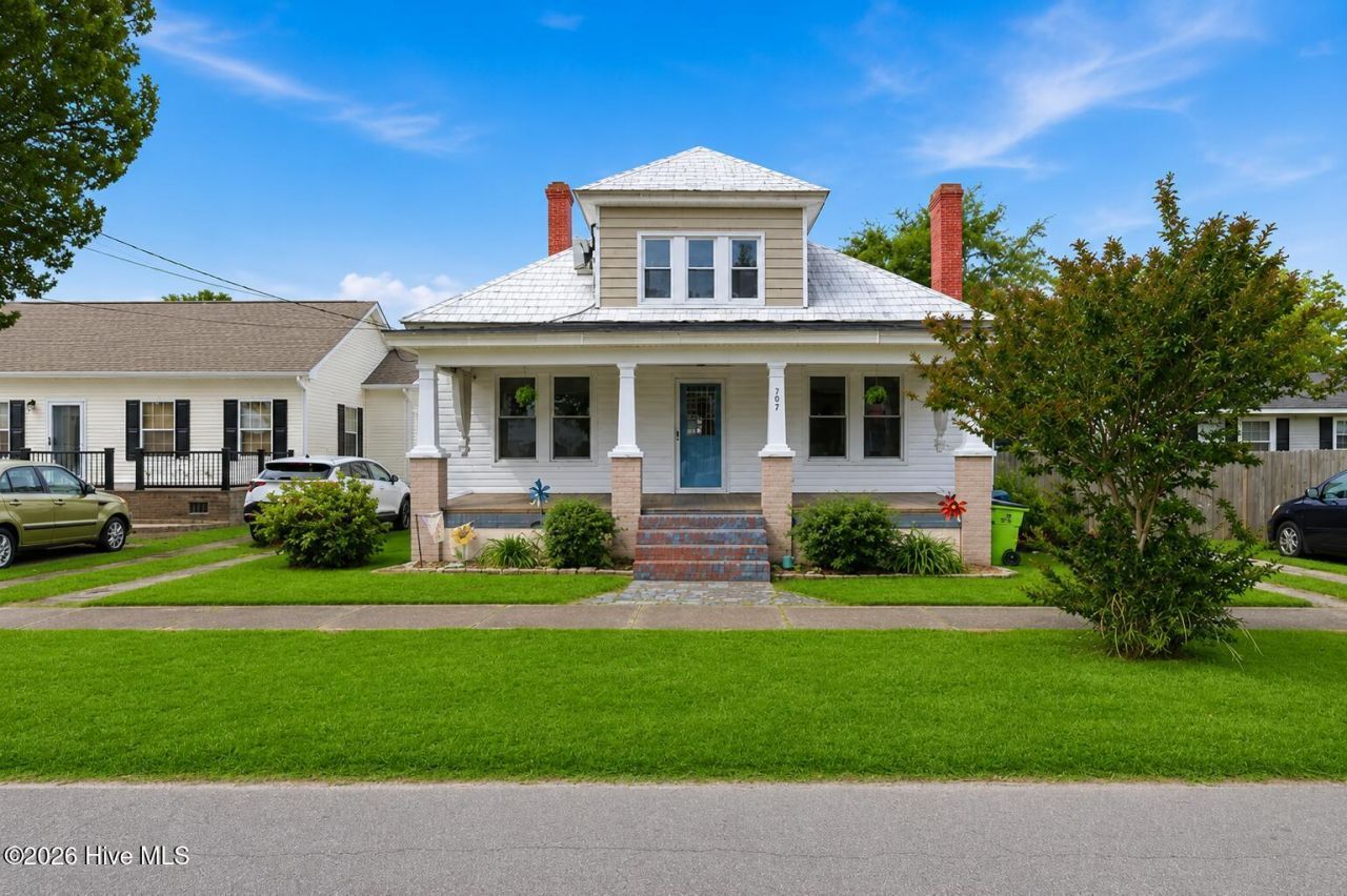 707 N B Street, Bridgeton, NC 28519 Main Photo
