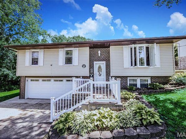 617 E Airwood Drive , Rosewood Heights, IL 62024