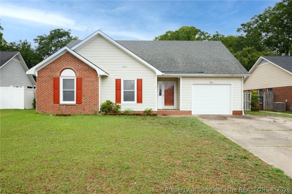7229 Tollhouse Drive, Fayetteville, NC 28314 Main Photo