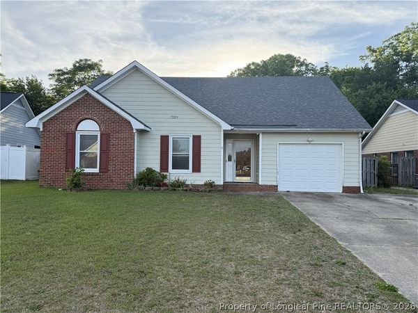 7229 Tollhouse Drive, Fayetteville, NC 28314