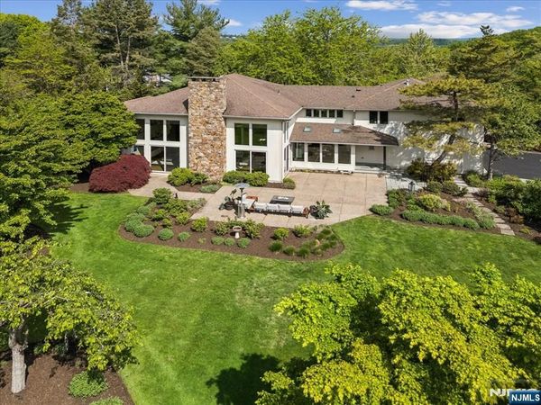39 Eagle Nest Road, Morris Township, NJ 07960