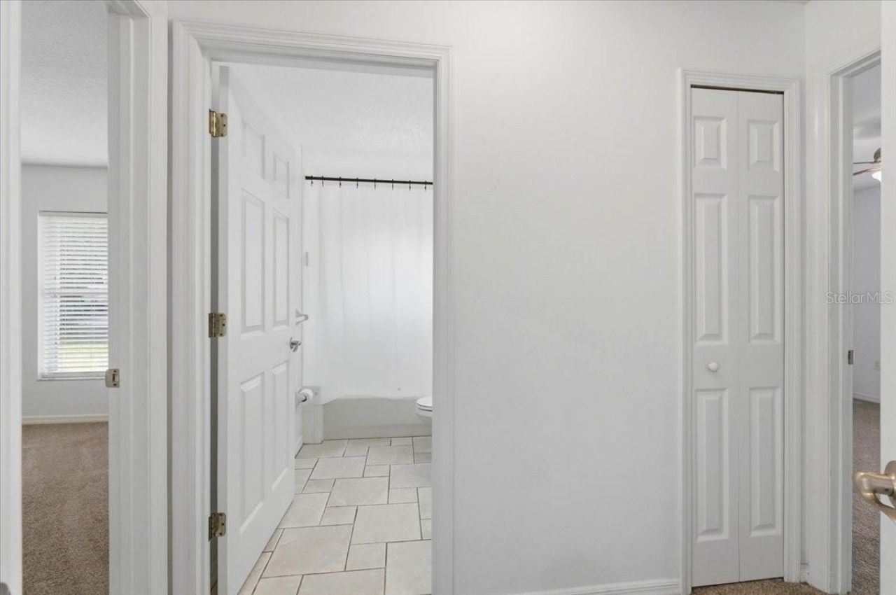 5628 Woodwind Hills Drive , Lakeland, FL 33812 Photo