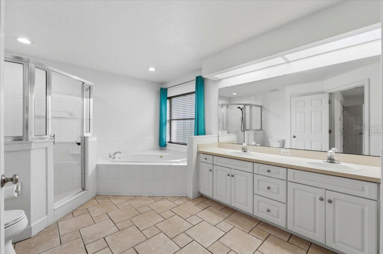 5628 Woodwind Hills Drive , Lakeland, FL 33812 Photo