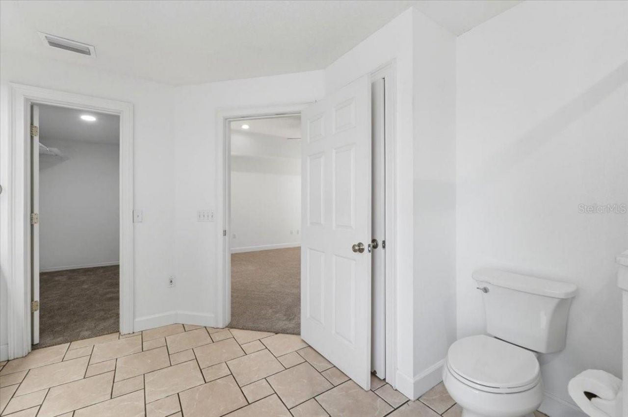 5628 Woodwind Hills Drive , Lakeland, FL 33812 Photo