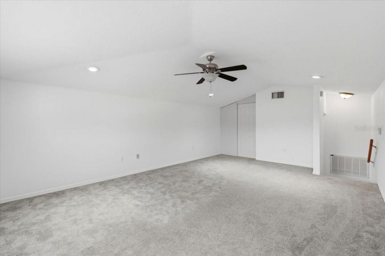 5628 Woodwind Hills Drive , Lakeland, FL 33812 Photo